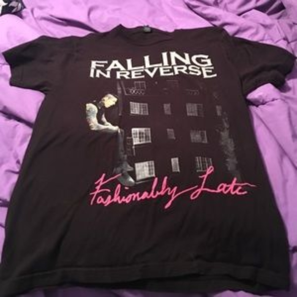 Falling In Reverse Shirt - Picture 5 of 5